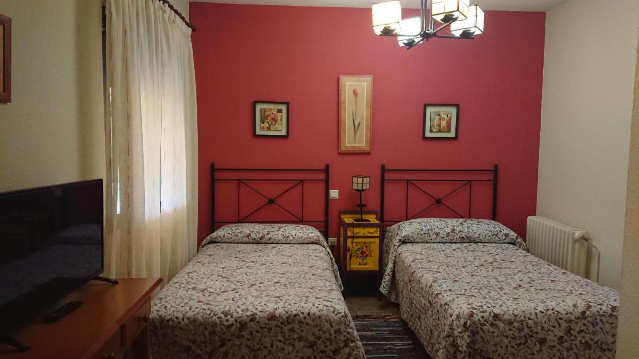Posada La Reja Malpica de Tajo Екстер'єр фото